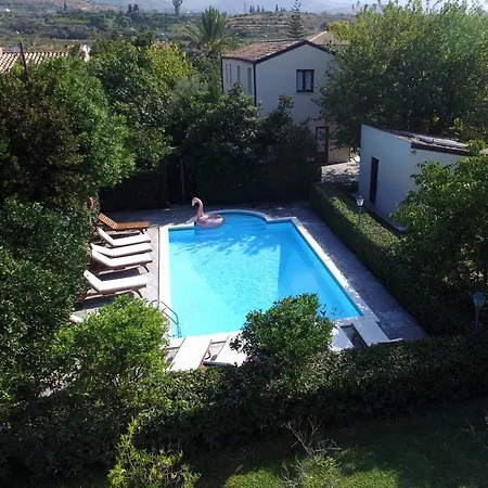 ヴィラ Giardino Paradiso Con 13 Posti Letto E Piscina Riscaldata *
