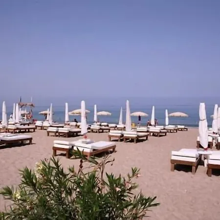 ヴィラ Giardino Paradiso Con 13 Posti Letto E Piscina Riscaldata